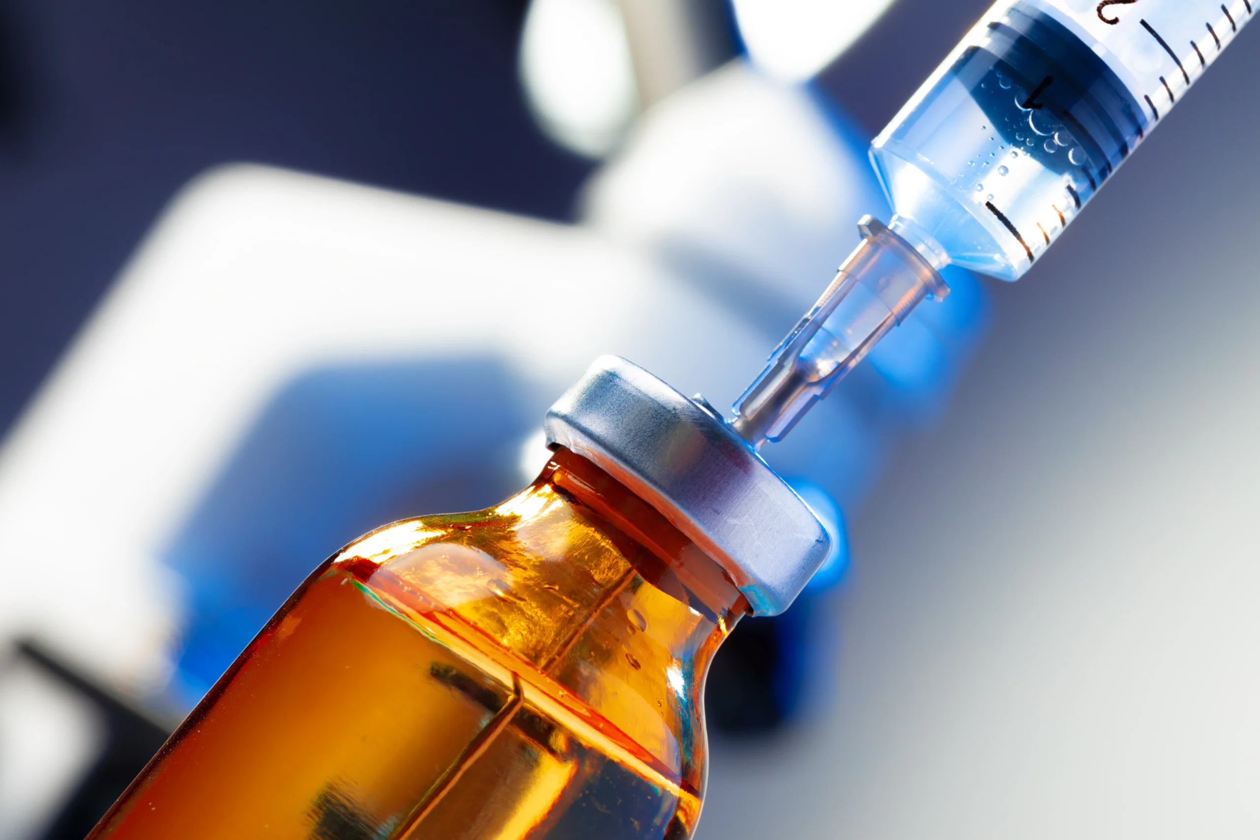 medical-vial-with-medication-and-syringe-close-up-2026-01-08-08-07-26-utc